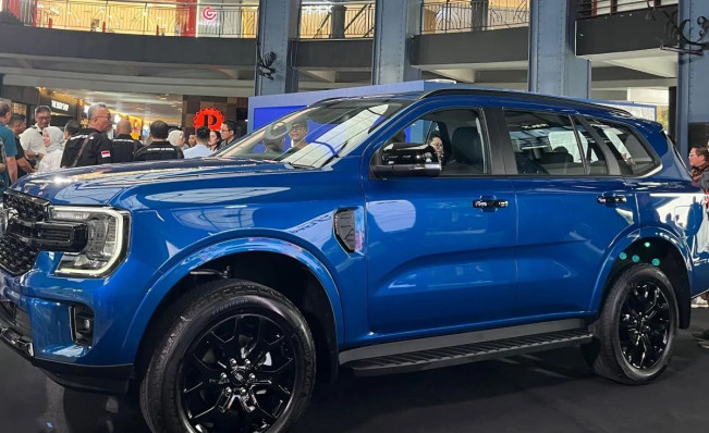 Ford Everest Sport 2025 Resmi Mengaspal di Indonesia, Simak Harganya!